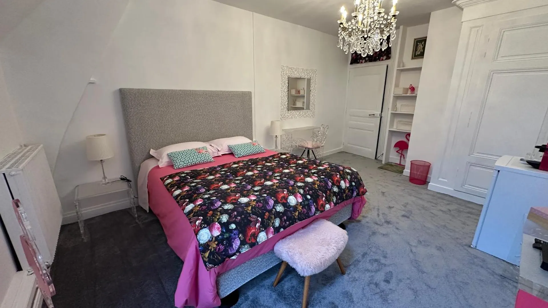 Relais Du Destin 호텔 Vertrieu